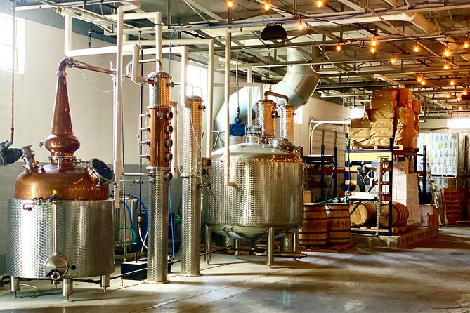 1-Hour Distillery Tour & Tasting in Dallas - Smell the garnish garden before tasting the gin