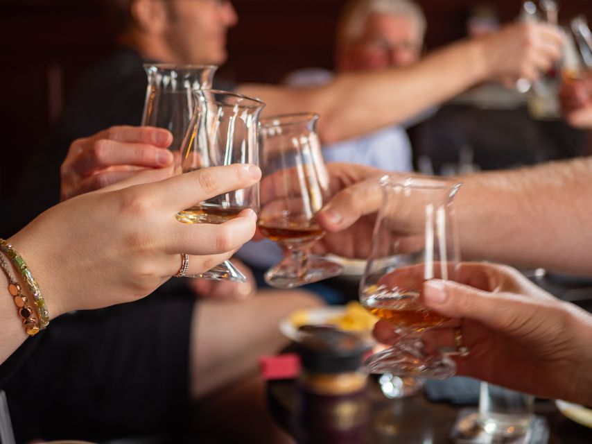 2-Hour Deluxe Whiskey & Food Tasting - Key points at a glance