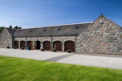 Aberdeen, Shire Castle & Distillery Private Group Day Tour