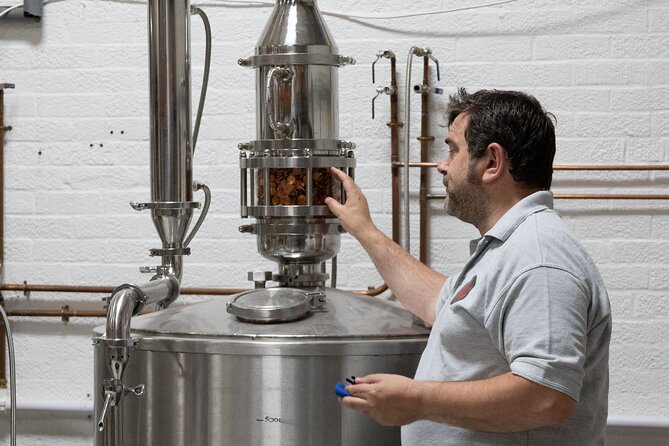 Afternoon Distillery Tour in Newport - Getting there and planning your visit