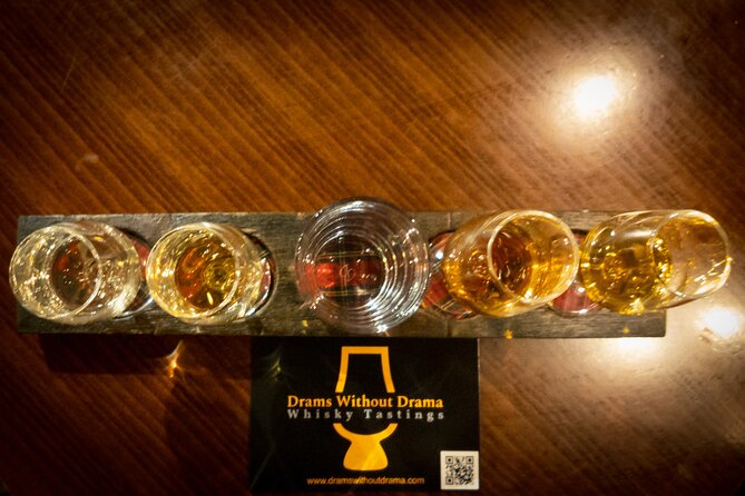Afternoon Whisky Tasting in a Traditional Edinburgh Bar - Four whiskies, one Edinburgh bar