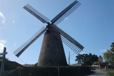 Barbados Sightseeing Plantation distillery tour, Lunch & Drink