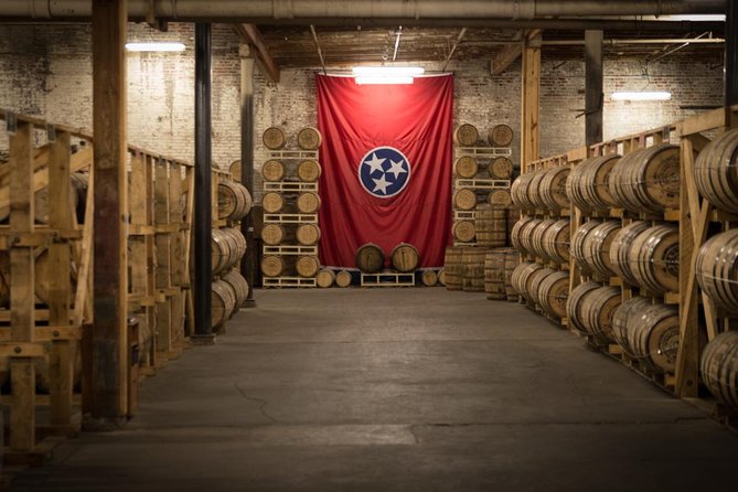Beer, Bourbon, & BBQ Food Tour - A food tour that gives Nashville a wider frame