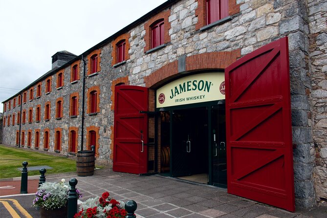 Blarney Castle Cork City and Jameson Distillery Small groups - Cork offers a quick look rather than a full city visit