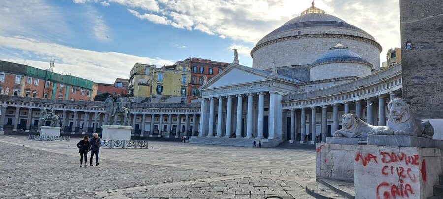 Bourbon Naples: Exclusive guide and Royal Palace pass - Timing, meeting point, and practical details