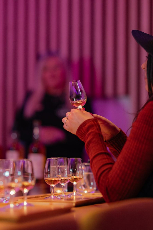 Brora: Clynelish Whisky Distillery Tour & Tasting - Timing, bar hours and practical planning