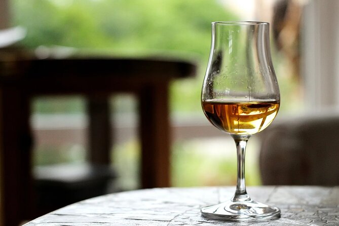 Cellar Of Scotland Walking Tour, taste Edinburgh's finest drinks - The cocktail stop adds a different Edinburgh flavor