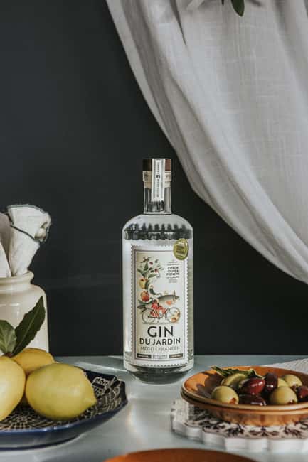 Chelsea: Guided tour of the Square Distillery - The eco-museum and the story of local spirits
