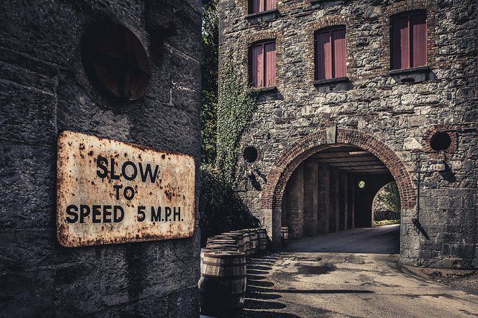 Cork Midleton DistilleryJameson Experience & Whiskey Tasting - Getting there from Cork