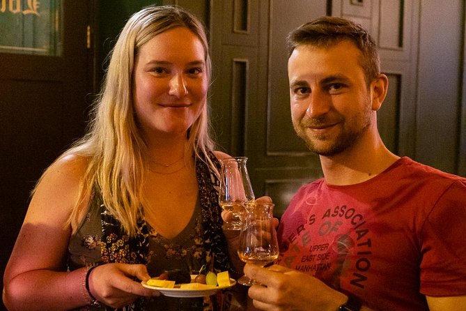 Deluxe Whiskey and Food Tasting in Dublin - Why this Dublin whiskey tour feels different