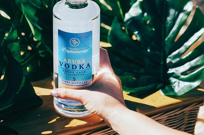 Discovery Papiamento Distillery - Tasting dark aged rums and vodka