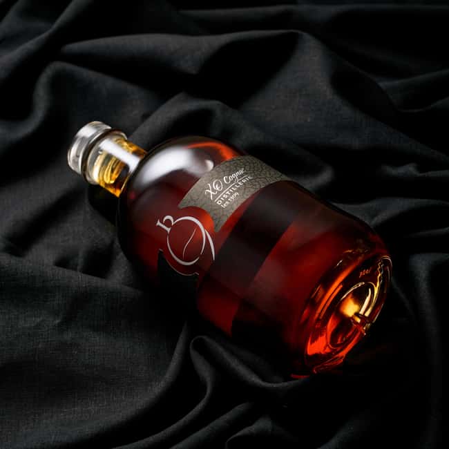 Distillerie Les 1309: Between tradition and modernity - close to Cognac - A family distillery near Cognac, not a grand brand showroom