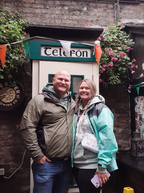 Dublin Food & Drink Walking Tour & Jameson Irish Coffee Demo - The Brazen Head and Dublin’s pub tradition