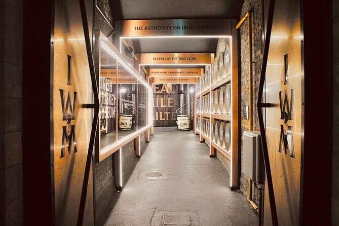 Dublin Irish Whiskey Museum and Gallery Guided Tour with Tasting - Who will enjoy this most