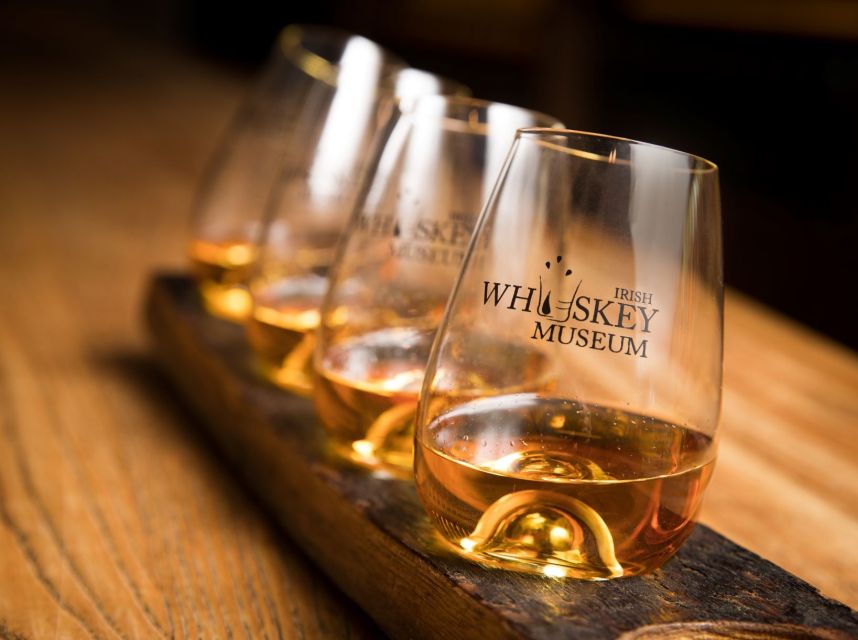 Dublin: Irish Whiskey Museum Tour and Whiskey Tasting - What the guide adds to the experience
