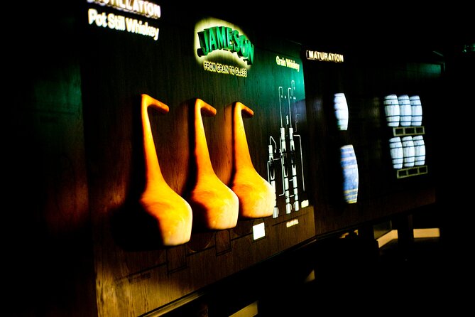 Dublin Jameson Distillery Bow St. Choice of Experiences - Choosing between the 45-minute tasting and 90-minute class