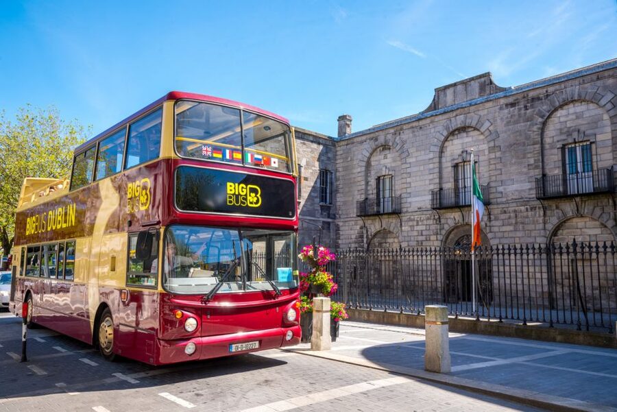 Dublin: Jameson Whiskey Distillery & Hop-on Hop-off Bus Tour - Dublin Castle and the two cathedrals