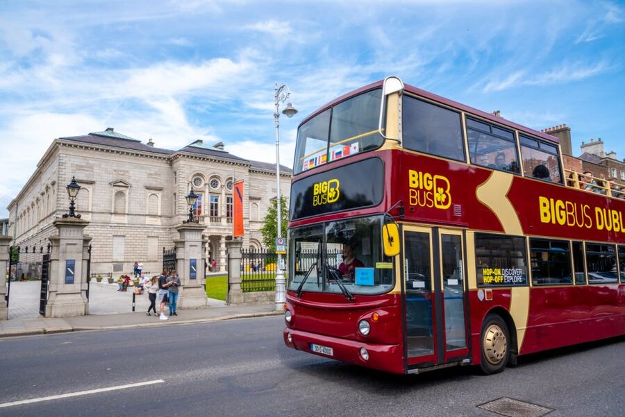 Dublin: Jameson Whiskey Distillery & Hop-on Hop-off Bus Tour - From the Spire to Trinity College