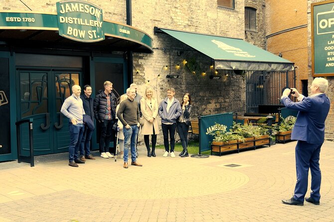 Dublin Private Guinness and Jameson Whiskey Tour with Transfers - From stout to whiskey at Jameson Bow St.
