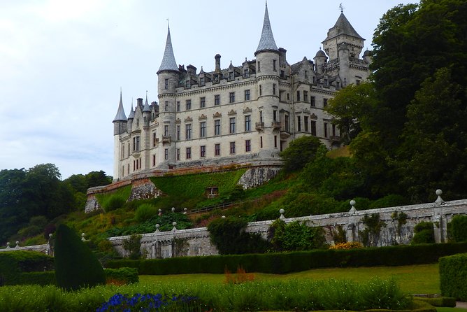 Dunrobin Castle and Glenmorangie Distillery - Local Private Tour - The guides make the long drive worthwhile