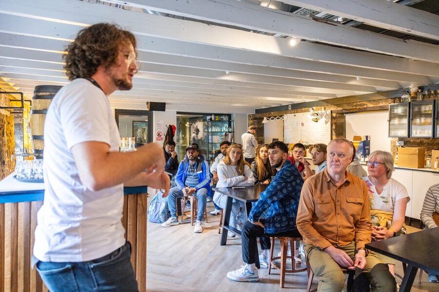 Edinburgh: Holyrood Distillery Whisky & Gin Tour - Practical timing and booking advice