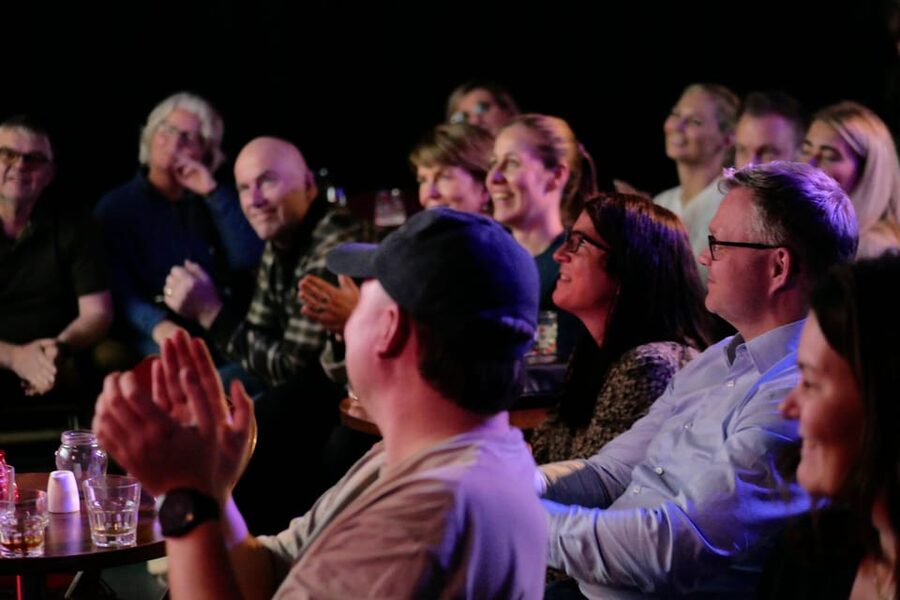 Edinburgh: Mountebank Comedy Whisky Tasting - Who will get the most from the $53 price?