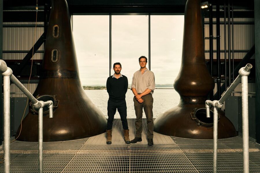 Edinburgh: Port of Leith Distillery Tour & Tasting - What the language and access details mean