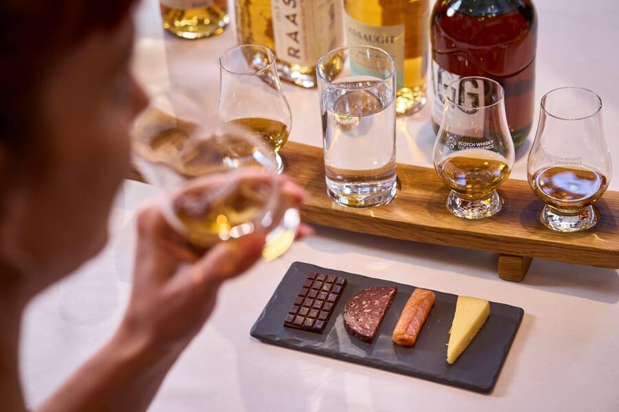 Edinburgh: Scotch Whisky Tasting Experience with Canapés - A private room at the top of the Royal Mile