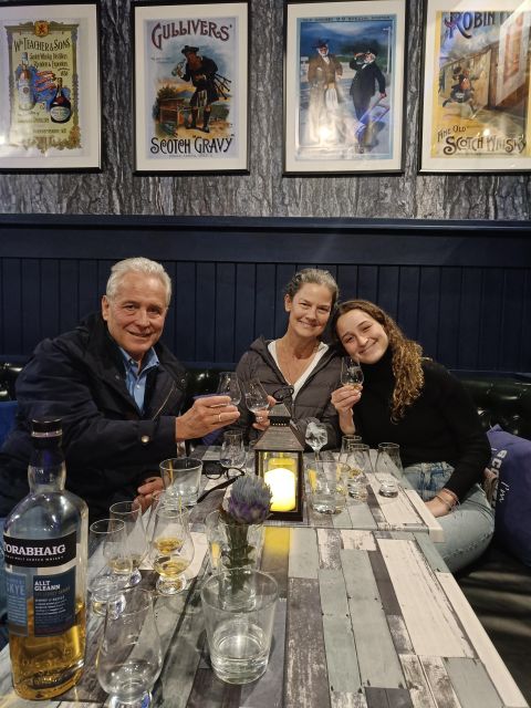 Edinburgh: Scotch Whisky Tasting - Scotland's True Spirit - The pub setting and what it adds