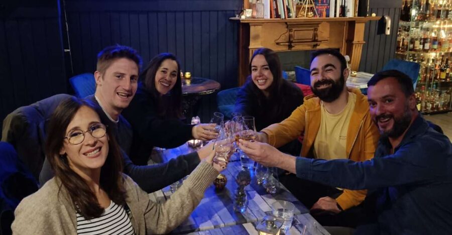 Edinburgh: Scotch Whisky Tasting - Scotland's True Spirit - A short Old Town walk before the first pour