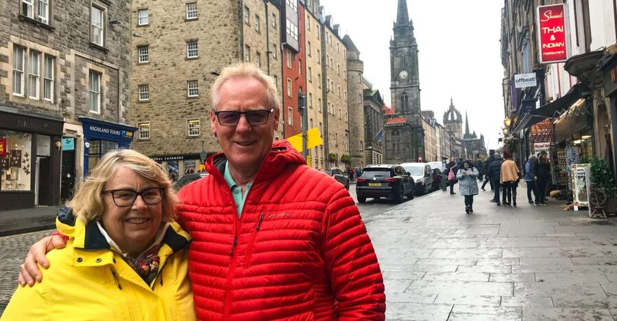 Edinburgh: Scottish Whisky Tasting with a Local Expert - Walking Edinburgh’s Old Town between tastings