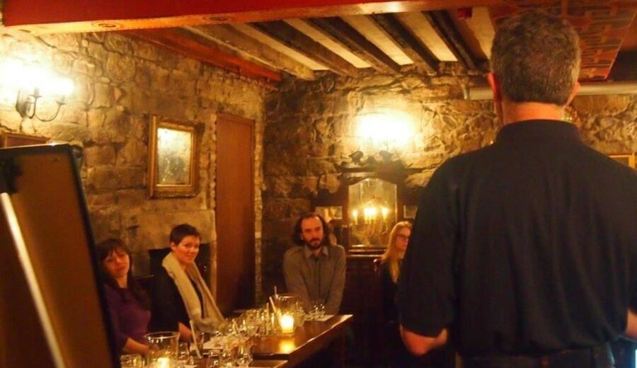 Edinburgh: Small-Group History of Whisky Tour with Tasting - Practical details that affect your comfort