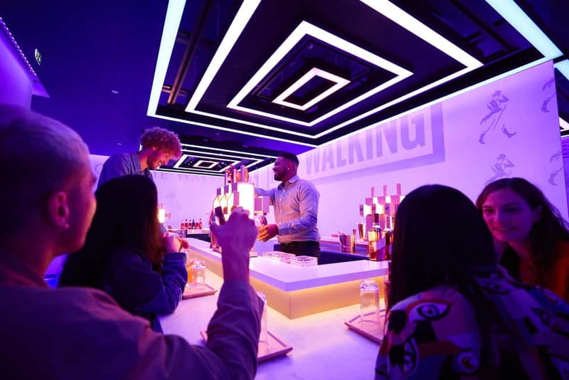Edinburgh: The Johnnie Walker Whisky Experience - Three drinks turn the lesson into a tasting