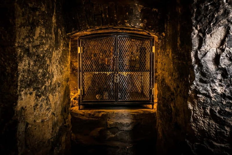 Edinburgh: The Lost Close Underground Scotch Whisky Tasting - Key points to know before booking