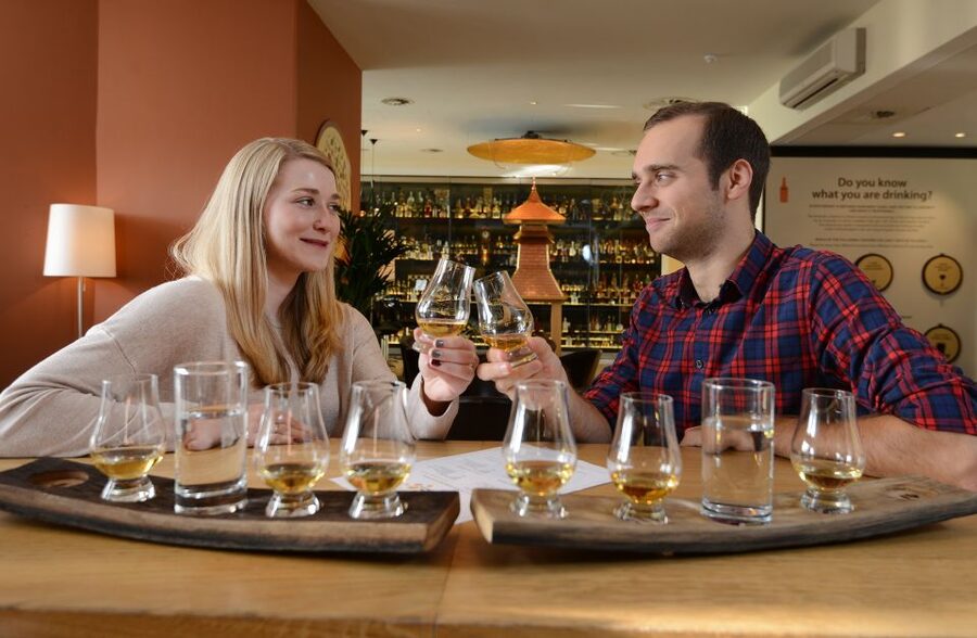 Edinburgh: The Scotch Whisky Experience Tour and Tasting - A sensory trip through five Scottish regions