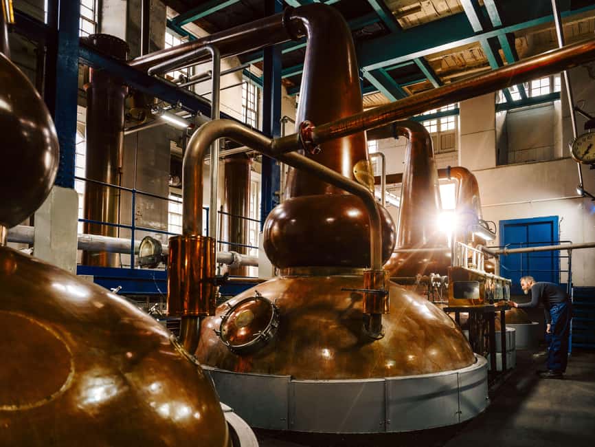 Edinburgh to Scottish Highlands: Whisky, Views & Hairy Coos - Deanston Distillery and the whisky stop
