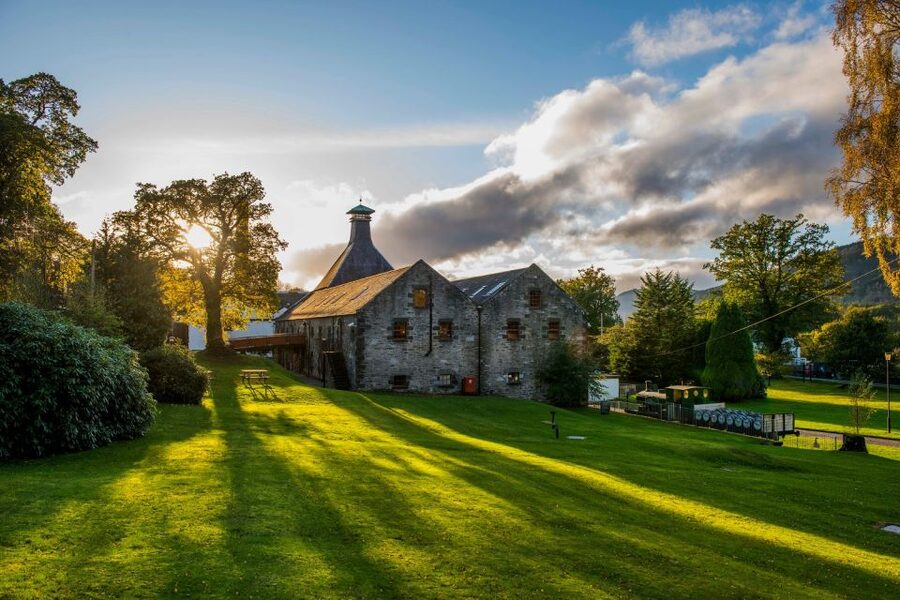 Edinburgh: Ultimate Whisky Experience - Dewar’s Aberfeldy and the whisky-and-chocolate option