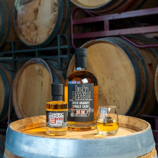 Eindhoven: Bottle Distillery Tour and Tasting Experience - Small details that improve the visit
