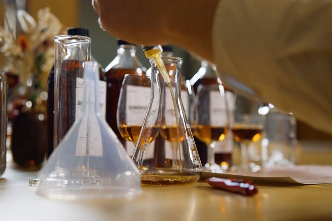 Exclusive Single Malt Whisky Making Experience near Edinburgh - Tasting four single-cask whiskies