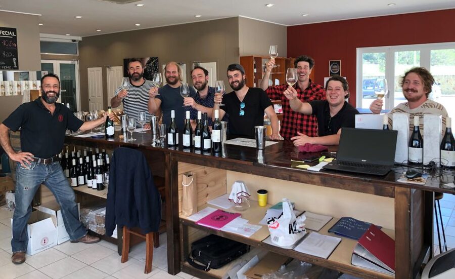 From Canberra: Winery, Distillery, & Tasting Tour with Lunch - The guide can shape the whole day