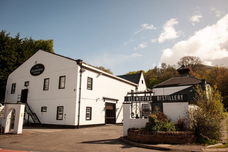 From Edinburgh: Discovering Malt Whisky Day Tour with Entry - Who should book this tour?