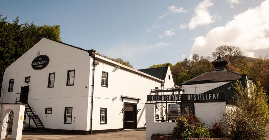 From Edinburgh: Discovering Malt Whisky Day Tour with Entry - Stirling Castle from the road