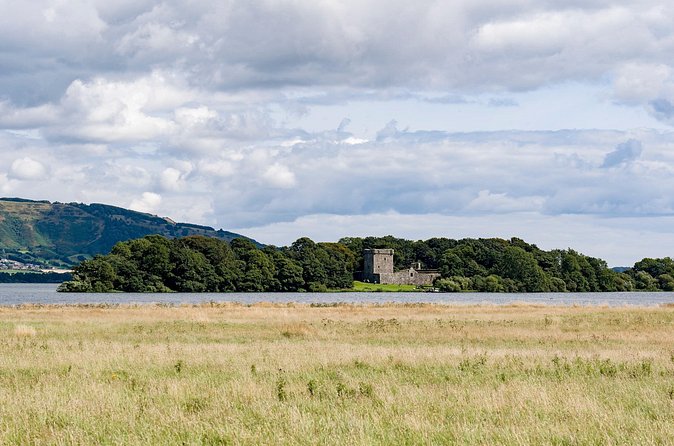 From Edinburgh: St. Andrews and Whisky Tour (Small Group) - Guides, vehicles, and the feel of the day