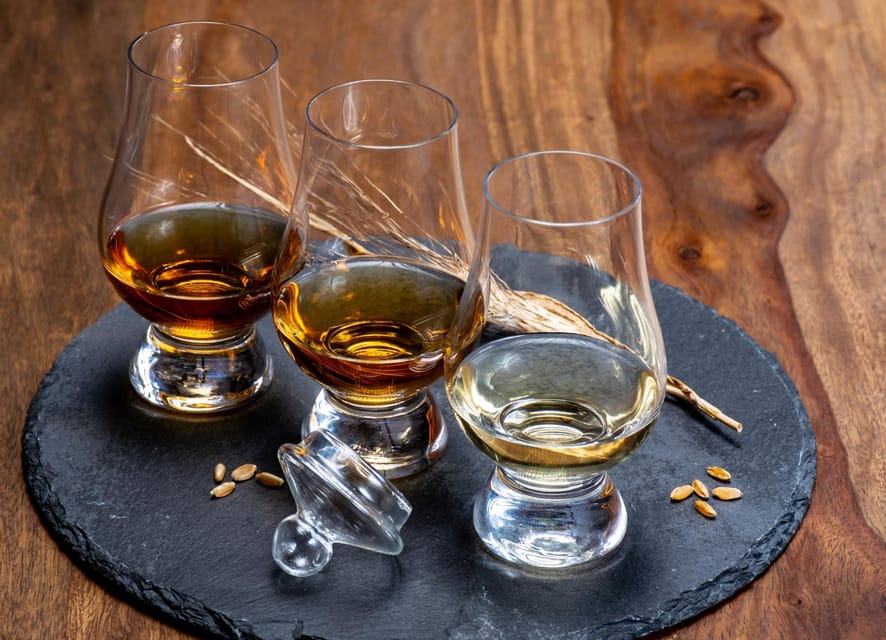 Glasgow: Stirling Castle, Loch Lomond Walk, and Whisky Tour - Stirling Castle and Scotland’s royal story