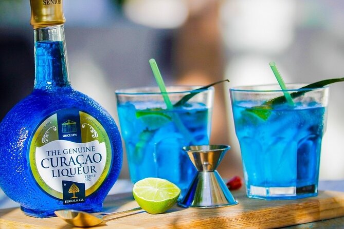 Guided Tour at the Curaçao Liqueur Distillery - How crowded is the experience?