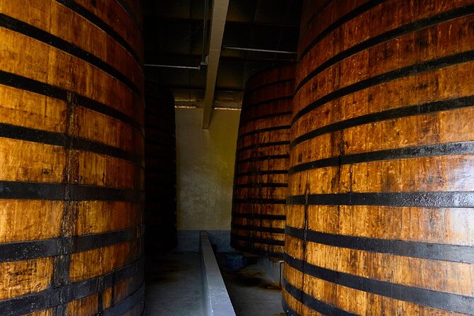 Guided tour with tasting of the Distillery Bonne Mère - Starting at 5000 Rue de la Distillerie