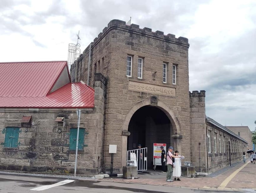 Hokkaido: Nikka Yoichi Whisky Museum Guided Tour & Tasting - The three-malt tasting