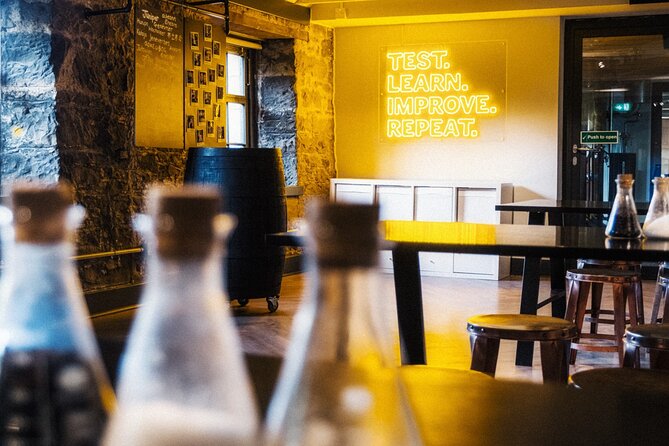 Holyrood Distillery Gin Tasting Experience - Learning the modern Scottish gin story