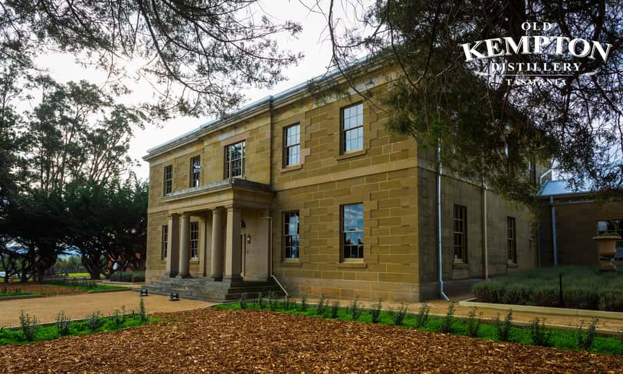 Kempton: Whisky Distillery Tour with Tastings and Lunch - The Bond Store and Maturing Whisky