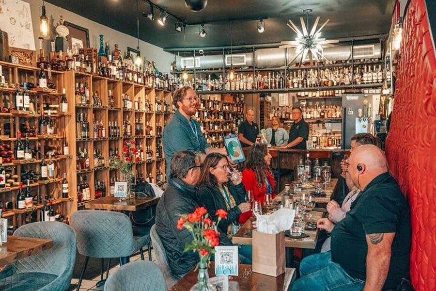 Louisville: 3-hr Walking Bourbon Tour with Paired Dishes - Starting under the Bob Dylan mural